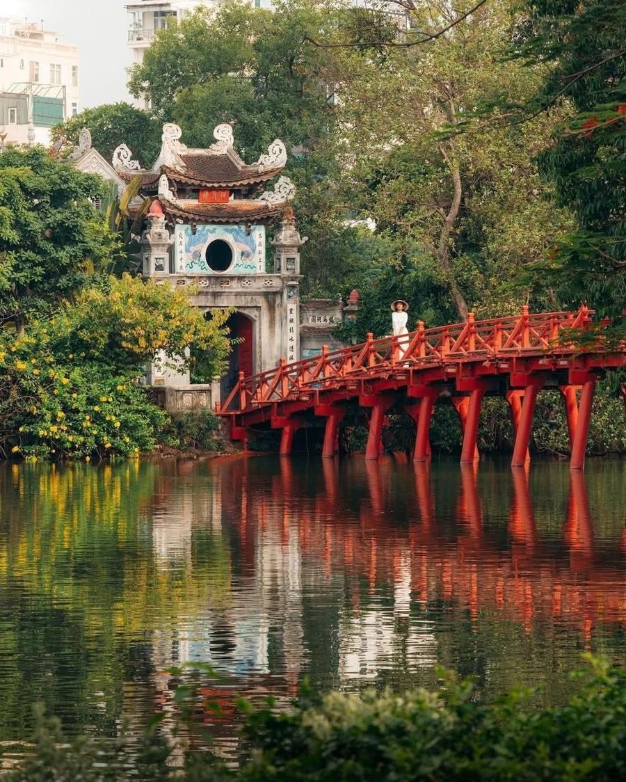 Hoan Kiem Lake, Hanoi