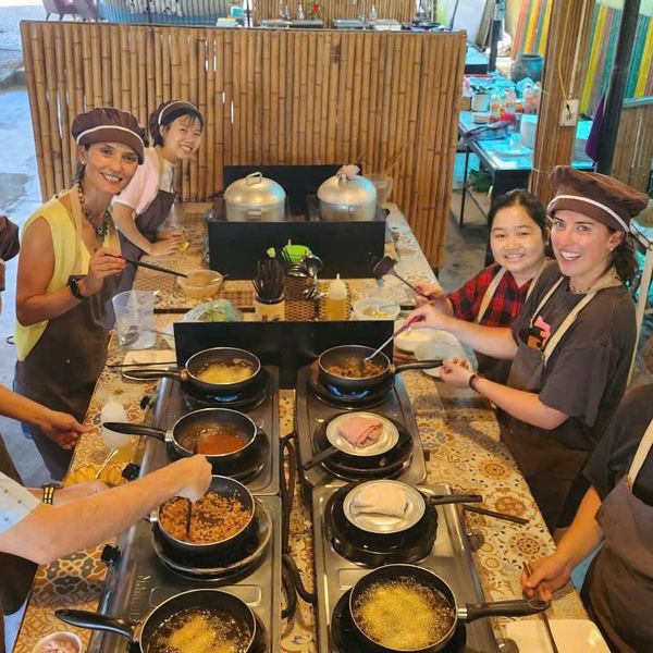 Asiana Travel guests on tour